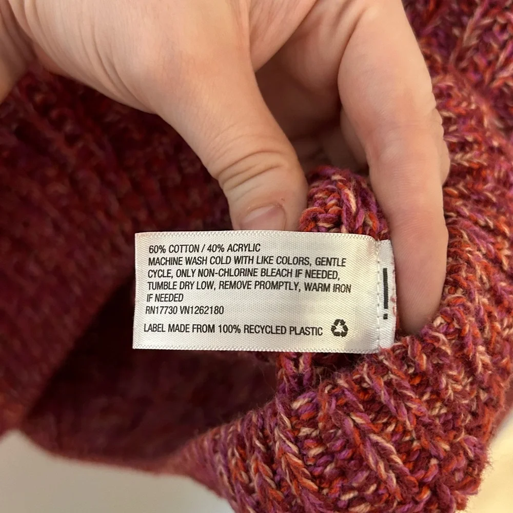 Universal Thread Sweater - Picture 5 of 8